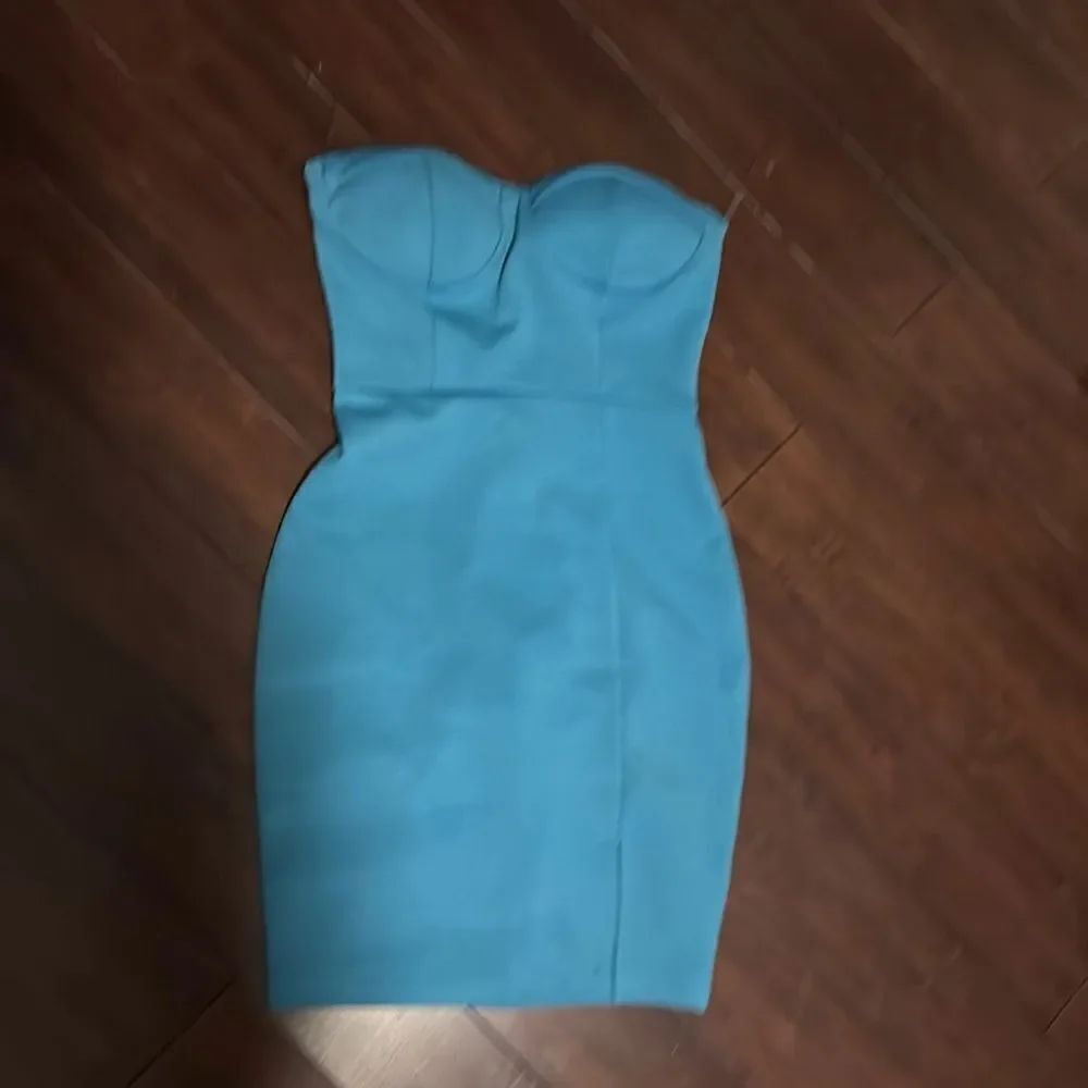 LIKE NEW - Mini Party Dress - Open Back - Zipper Closure - XS